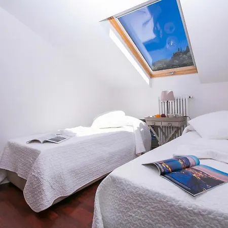 Casa Al Prato Apt. G דירה *